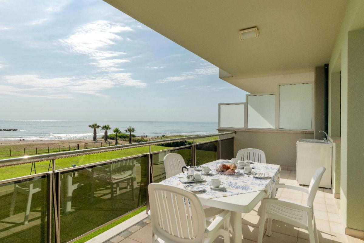 Residence Brezza Di Mare サン・ベネデット・デル・トロント エクステリア 写真